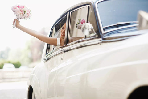 Location de voiture de collection pour un mariage rétro-chic : optez pour l'élégance vintage !