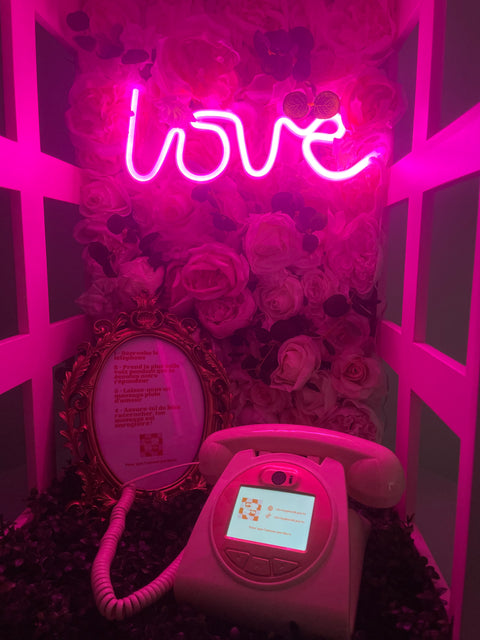 Loving Booth Paris
