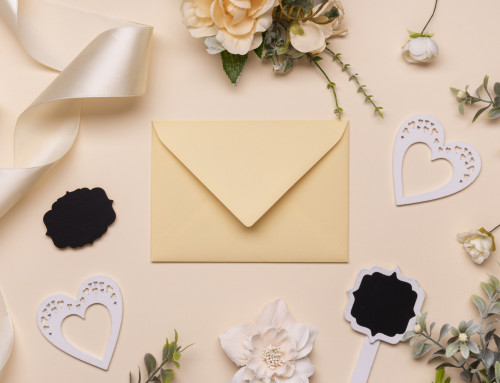 Timing et astuces pour l’envoi des invitations mariage